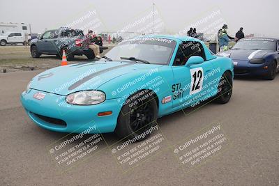 media/Jan-17-2026-CalClub SCCA (Sat) [[6b87d8fe28]]/Around the Pits/